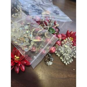 Craft jewelry lot, beaded, vintage broken craft